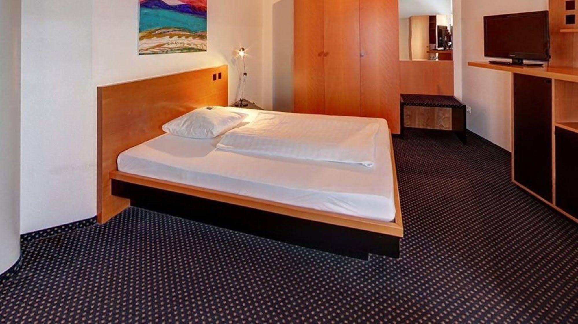 Plaza Suites Rüsselsheim Eksteriør bilde