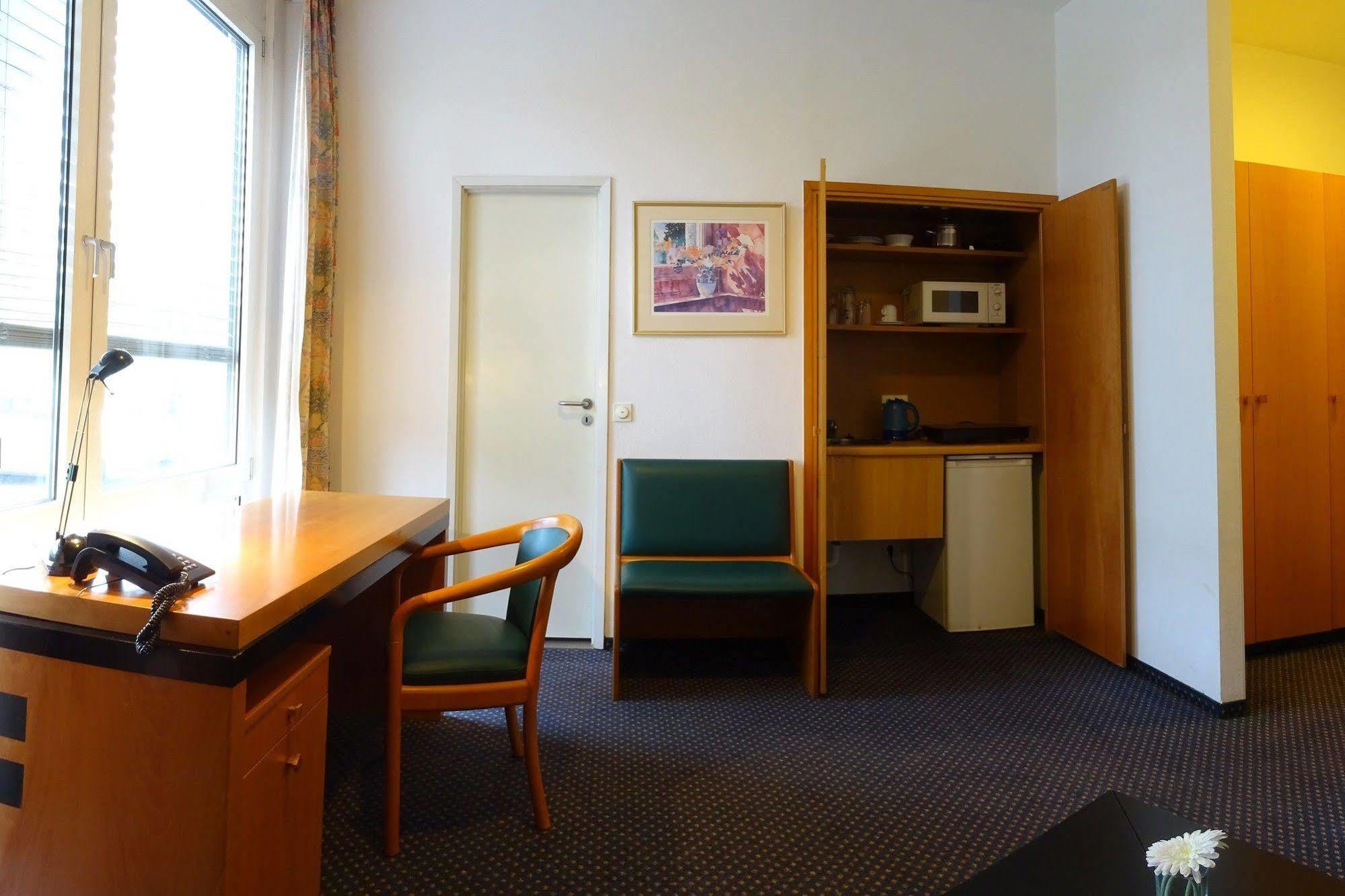 Plaza Suites Rüsselsheim Eksteriør bilde